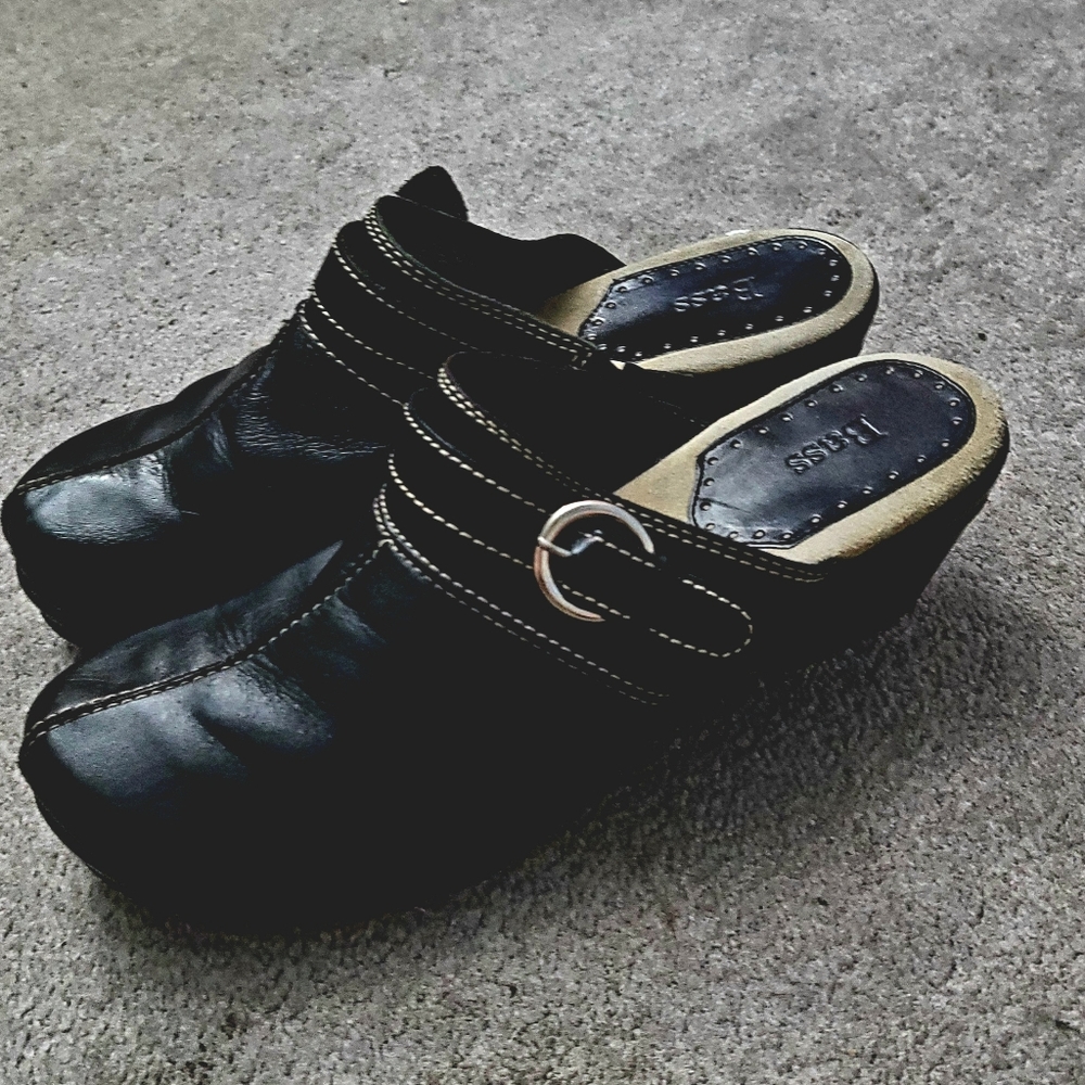 Womens Bass Leona Black Leather Slip on Mule / Clogs w/ Buckle size 10 BOGO